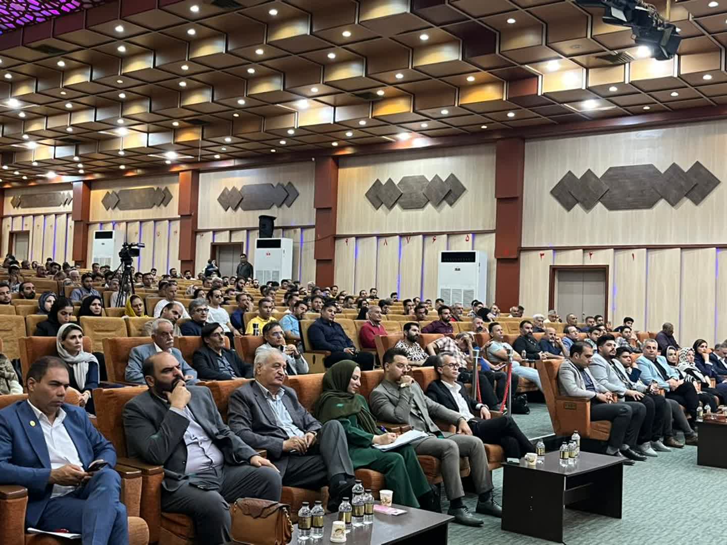 4 برگزاری همایش بزرگ مالیاتی اصناف اصفهان با حمایت 7 اتحادیه بزرگ اصفهانی